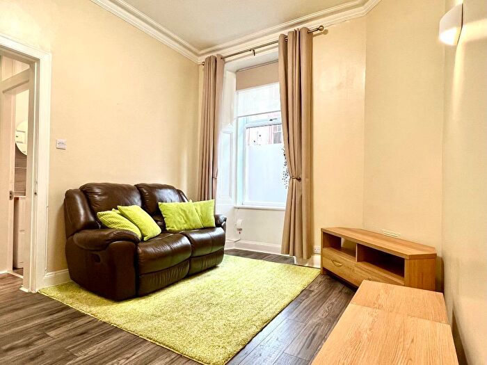 1 Bedroom Flat To Rent In Rossie Place, Easter Road, Edinburgh, EH7