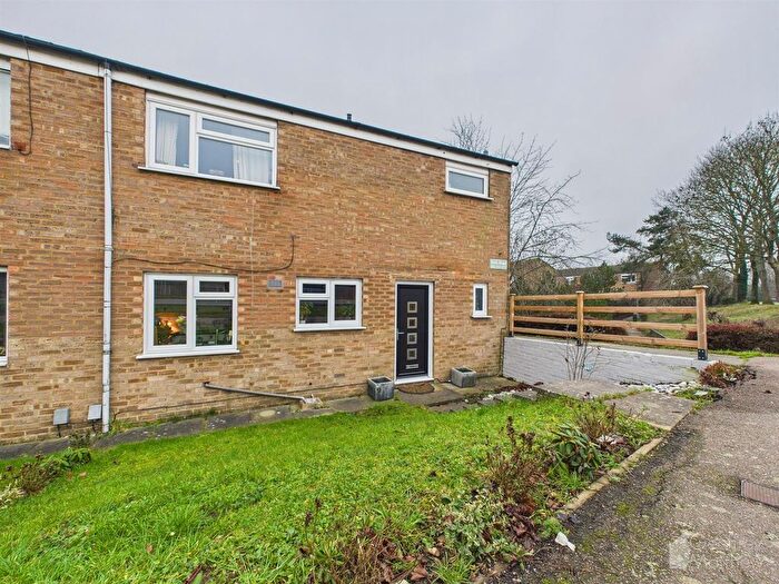 3 Bedroom End Terrace House For Sale In York Road, Stevenage, SG1