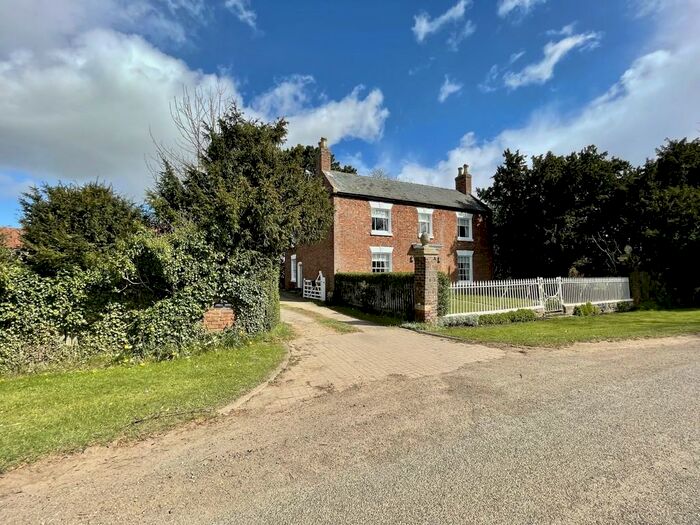 4 Bedroom Detached House For Sale In Cheal Road, Surfleet, PE11