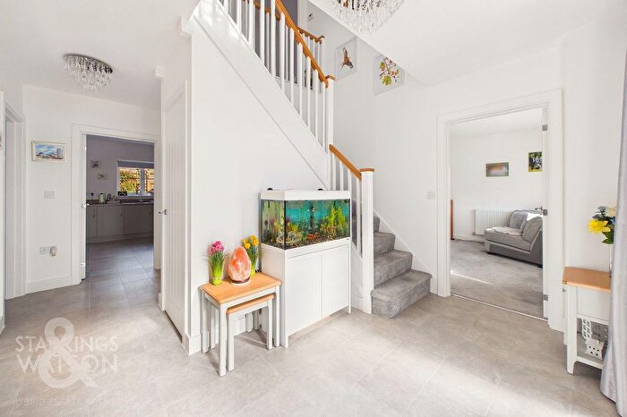 4 Bedroom Detached House For Sale In Cavell Road, Acle, Norwich, NR13