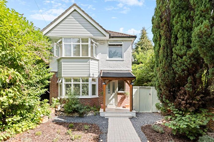 3 Bedroom Detached House For Sale In Norman Avenue, Poole, BH12