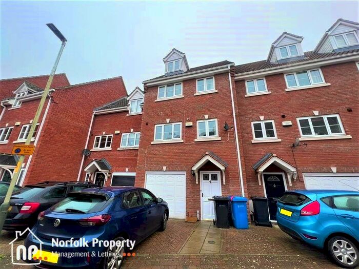 4 Bedroom Town House To Rent In Drayton Road, NR3