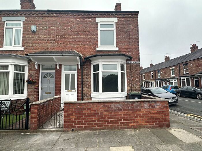 2 Bedroom End Of Terrace House To Rent In Craig Street, Darlington, Durham, DL3