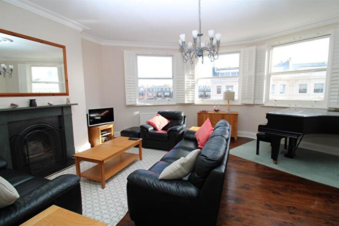 3 Bedroom Maisonette To Rent In Palmeira Avenue, Hove, East Sussex, BN3