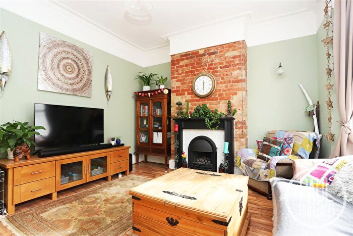 6 Bedroom Property For Sale In Cleveland Road, Kirkley, NR33