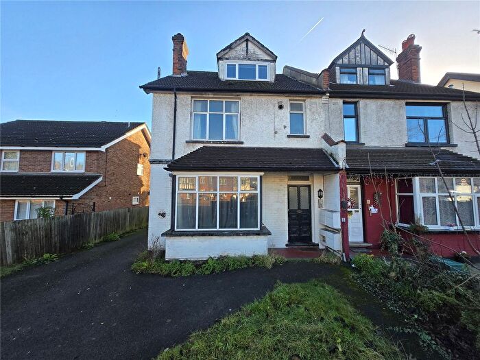 1 Bedroom Flat To Rent In Brighton Road, Purley, Surrey, CR8