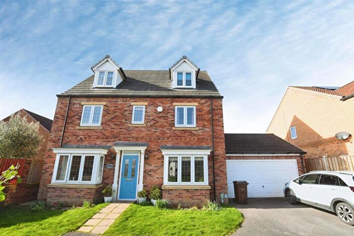 5 Bedroom Detached House For Sale In Windsor Park, Kingswood, Hull, HU7