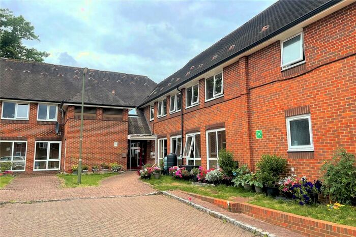 1 Bedroom Retirement Property To Rent In Appley Court, Camberley, GU15