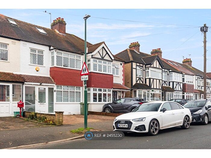 Studio To Rent In Chatsworth Road, Cheam, Sutton, SM3