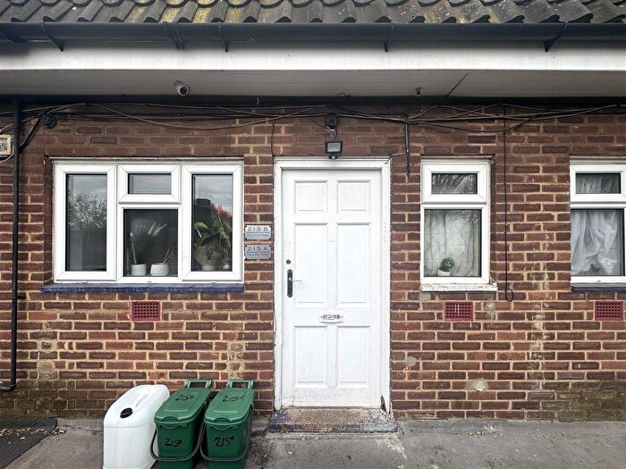 1 Bedroom Flat To Rent In Field End Road, Pinner, HA5