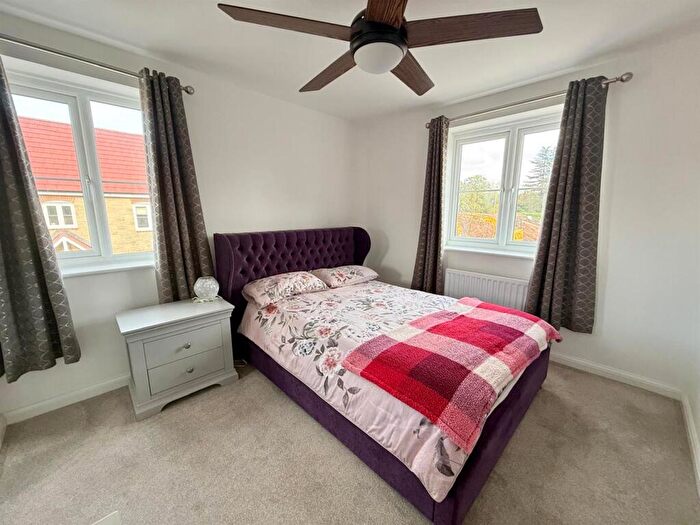 3 Bedroom Detached House For Sale In Cypress Close, Macclesfield, SK11