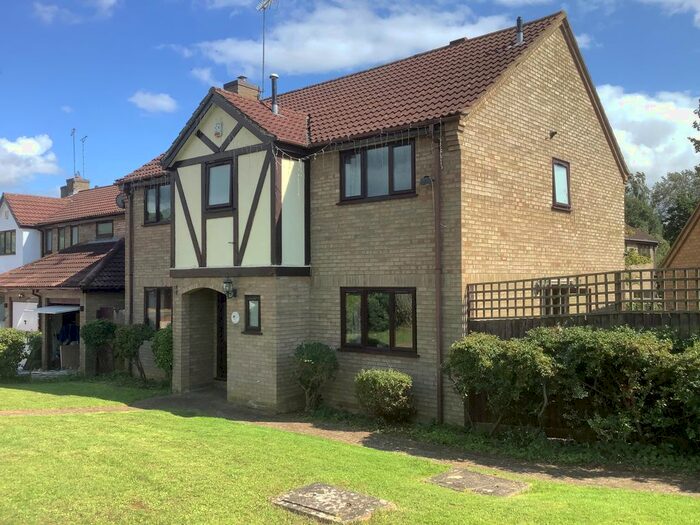 5 Bedroom Detached House To Rent In Chaffinch Close, East Hunsbury, Northampton, NN4