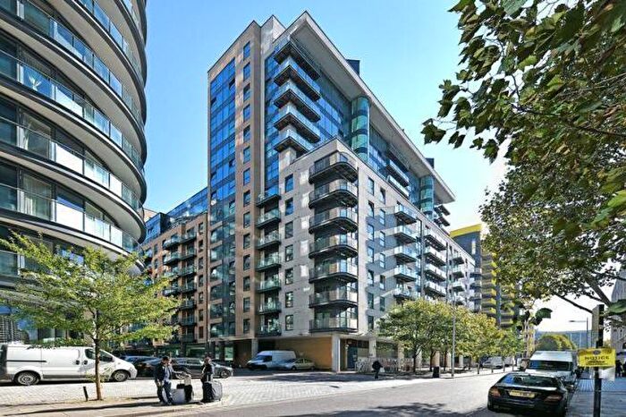 1 Bedroom Flat To Rent In Millharbour, South Quay, Canary Wharf, London, E14