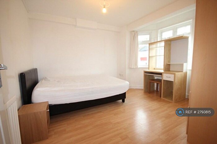 4 Bedroom Terraced House To Rent In Carlyle Avenue, Brighton, BN2