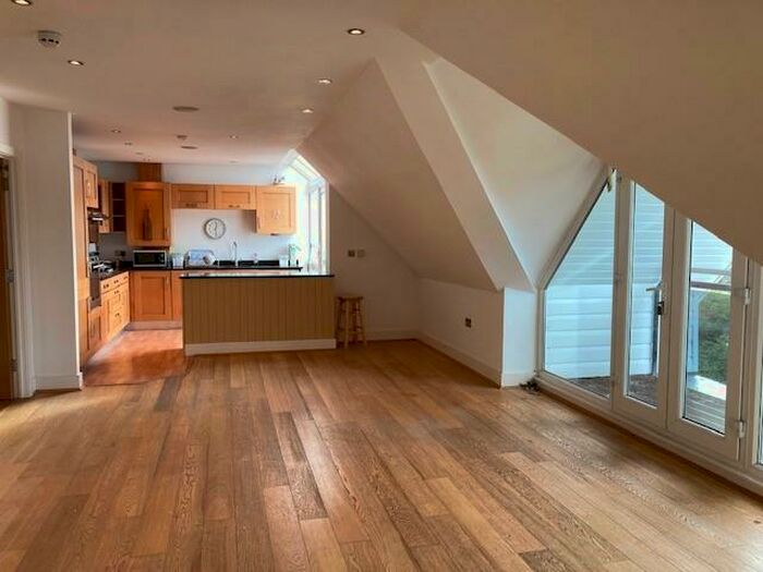 2 Bedroom Penthouse To Rent In Seabrook Road, Hythe, CT21