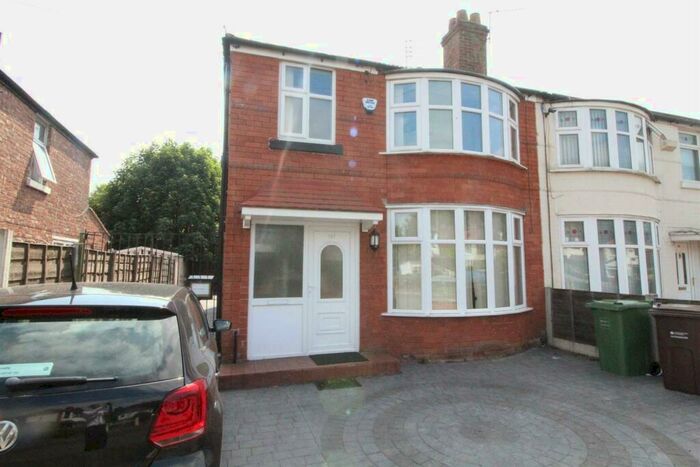 5 Bedroom Private Hall To Rent In Victoria Road, Fallowfield, Manchester, M14