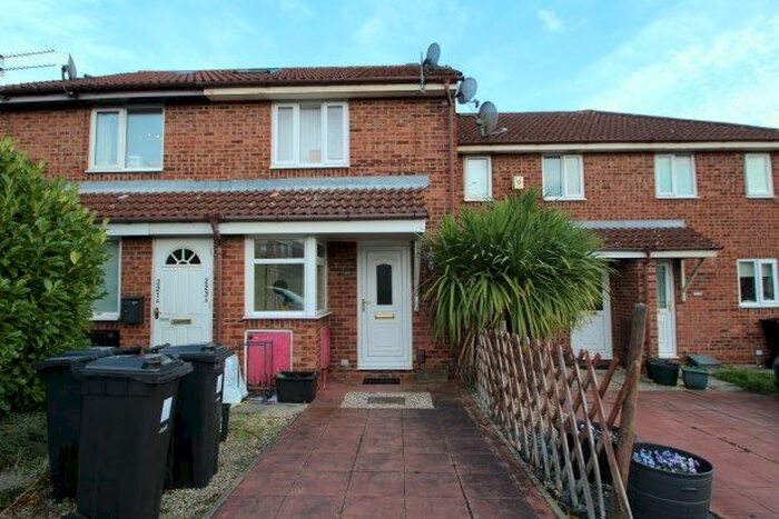 1 Bedroom Flat To Rent In Oaktree Crescent, Bristol, BS32