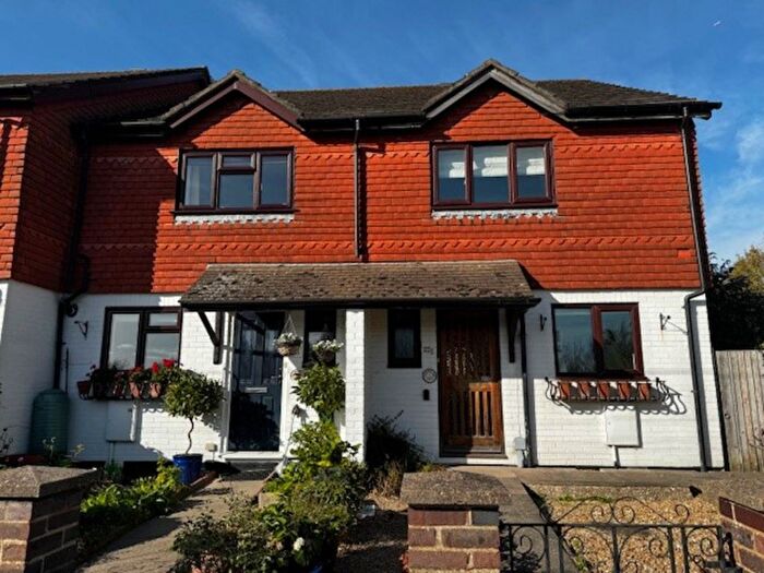 3 Bedroom End Terrace House To Rent In New Road, Uckfield, TN22