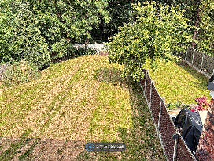 2 Bedroom Semi-Detached House To Rent In Waverley Crescent, Manchester, M43