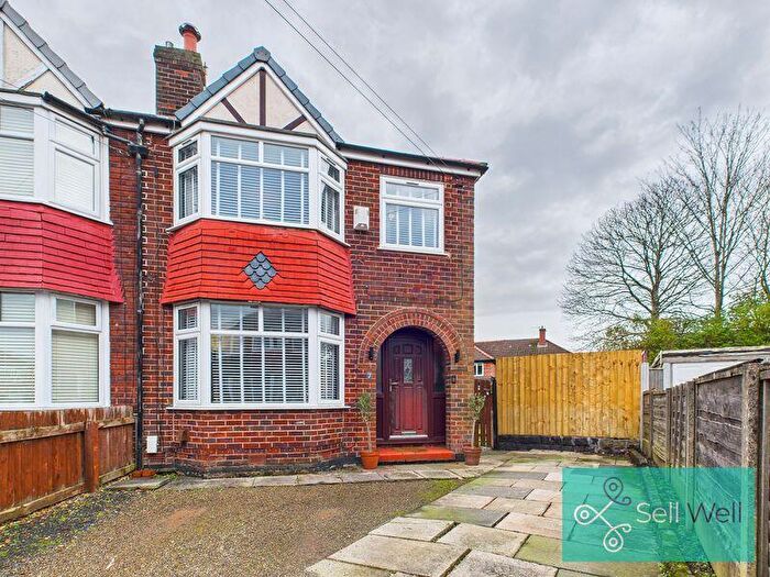 3 Bedroom Semi Detached House For Sale In Meredew Avenue, Swinton, Manchester, M27