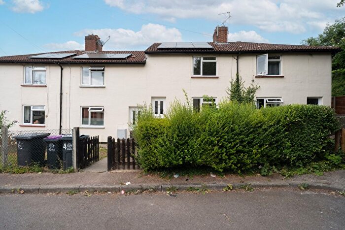 2 Bedroom Semi-Detached House For Sale In Foxholes Avenue, Hertford, SG13