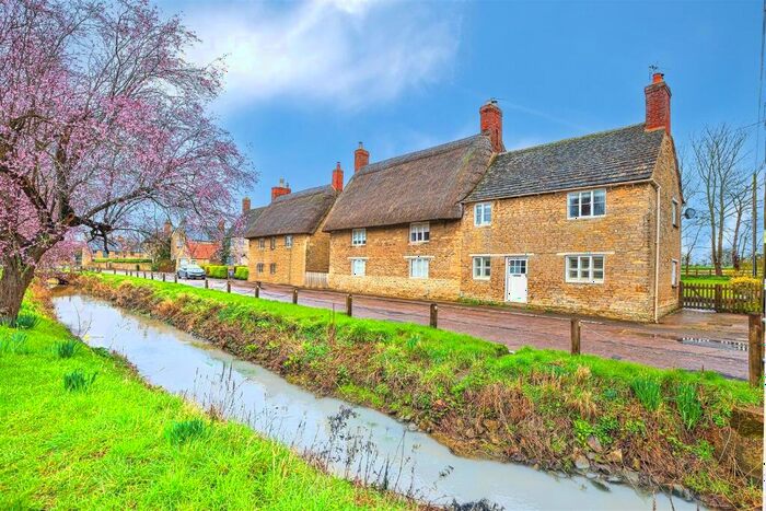 3 Bedroom Cottage For Sale In Cranford Road, Grafton Underwood, NN14