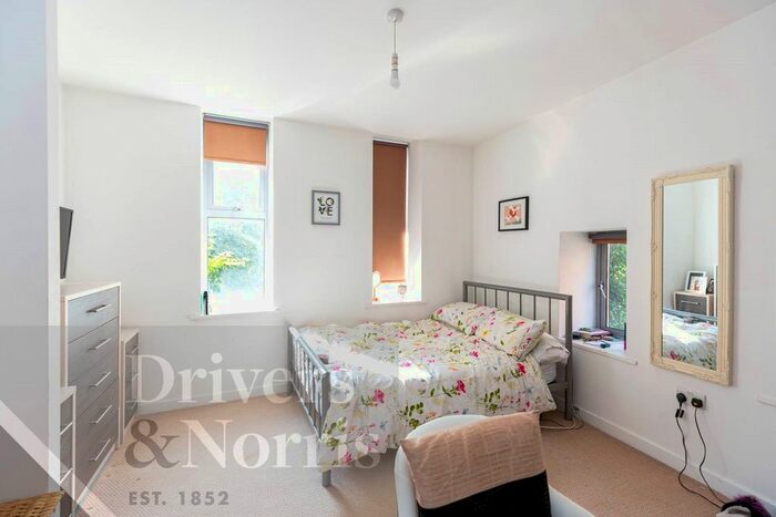 2 Bedroom Flat To Rent In Holloway Road, Holloway, Islington, London, N7