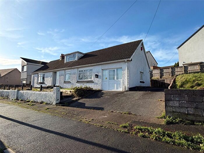 4 Bedroom Bungalow For Sale In Sandbrook Vale, Pill Road, Milford Haven, Pembrokeshire, SA73