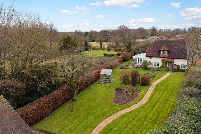 3 Bedroom Detached House For Sale In Southwood Road, Shalden, GU34