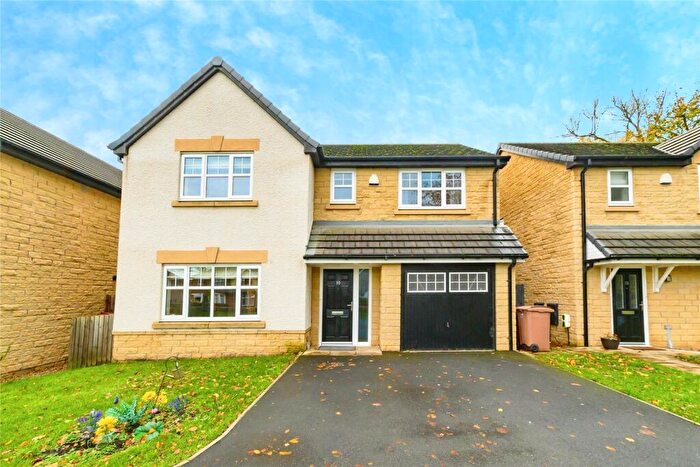 4 Bedroom Detached House For Sale In Manders Close, Burnley, Lancashire, BB12