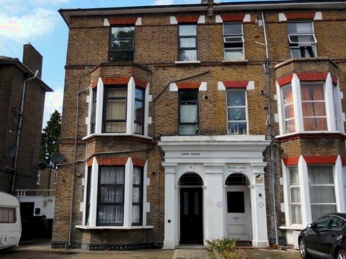 Studio To Rent In Pownall Gardens, Hounslow, TW3