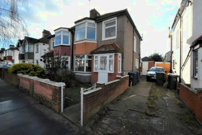 3 Bedroom Property To Rent In Northway Road, Croydon, CR0