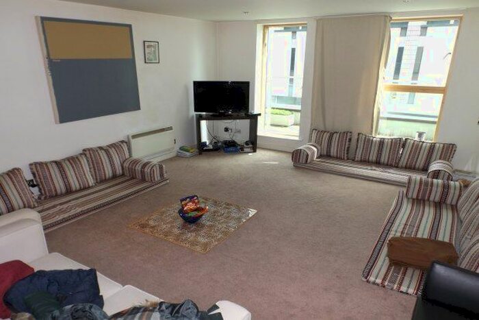 2 Bedroom Flat To Rent In Park House Apartments, Leeds, LS1