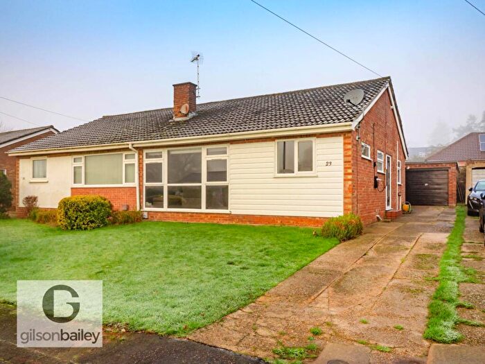 2 Bedroom Semi-Detached Bungalow For Sale In Brecklands Road, Brundall, NR13