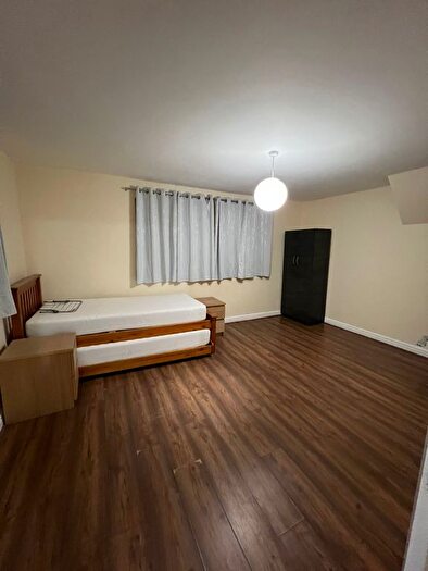 1 Bedroom Maisonette To Rent In Green Street, London, E13