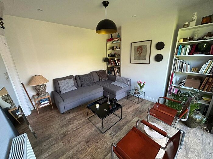 3 Bedroom Semi-Detached House To Rent In South Park Crescent, Catford, London, SE6