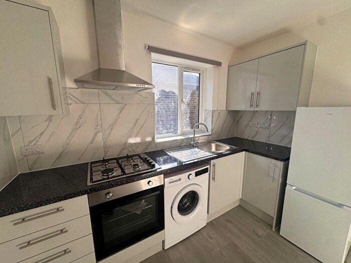 1 Bedroom Flat To Rent In Northwood Road, Thornton Heath, Surrey, CR7