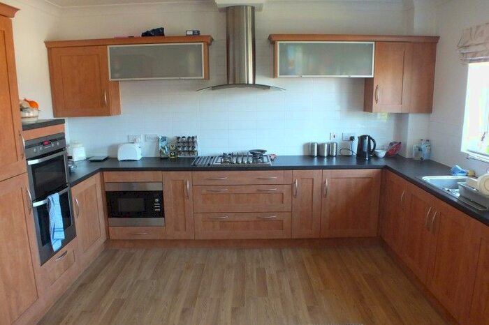 4 Bedroom Terraced House To Rent In Alnwick View, Leeds, West Yorkshire, LS16