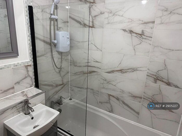 1 Bedroom Flat To Rent In Peter James Court, Stafford, ST16