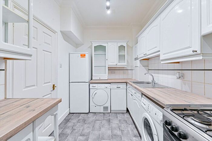 3 Bedroom End Terrace House To Rent In Woodyates Road, Lee, London, SE12
