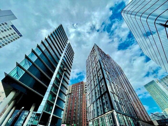 1 Bedroom Apartment To Rent In Exchange Point, New Kings Head Yard, Salford, M3