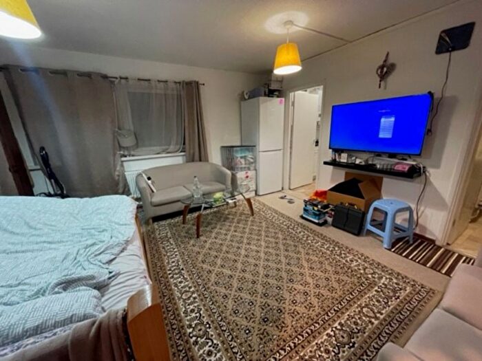 1 Bedroom Studio To Rent In Tavistock Road, Croydon, CR0