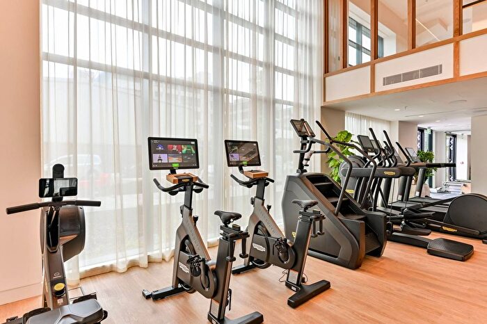 2 Bedroom Flat To Rent In Momento Hayes, Hayes And Harlington, Hayes, UB3