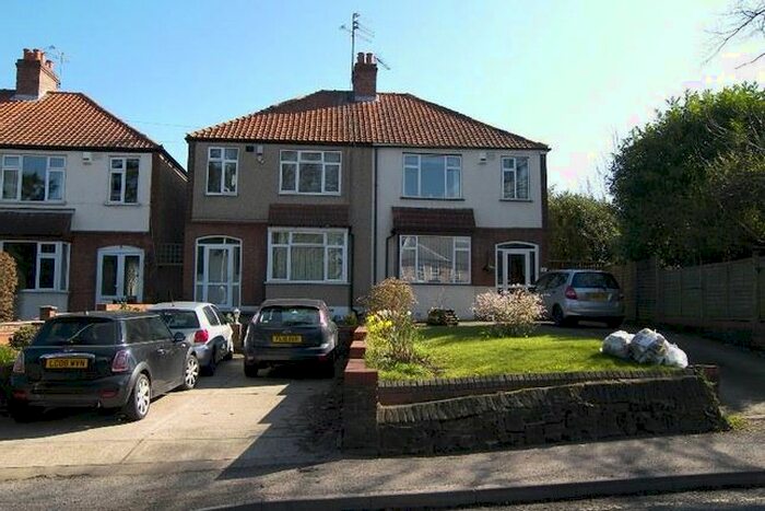 4 Bedroom Semi-Detached House To Rent In Kingston Lane, Uxbridge, UB8