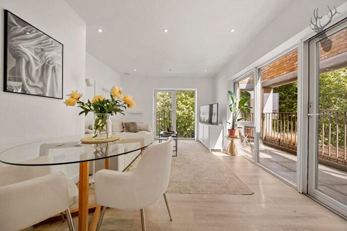 2 Bedroom Apartment For Sale In Richard Tress Way, Sireen Apartments, E3