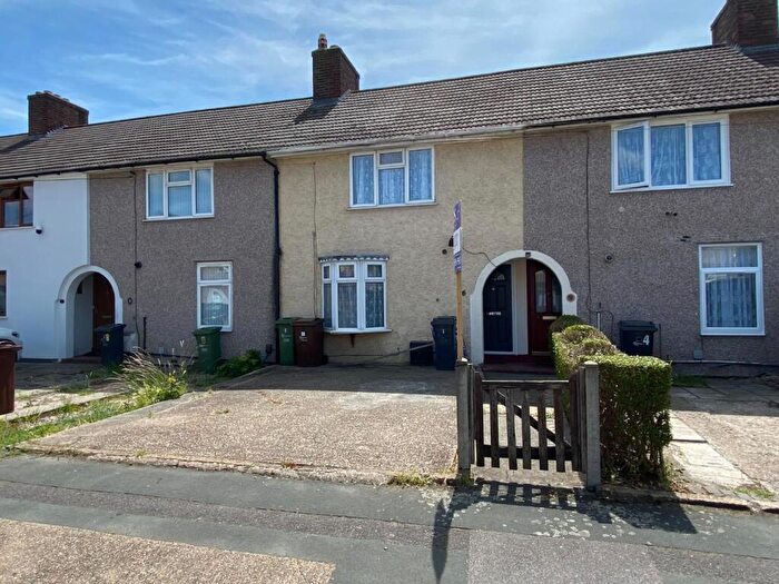 2 Bedroom Terraced House For Sale In Nuneaton Road, Dagenham, RM9