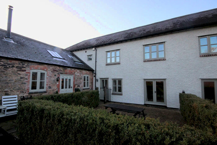 2 Bedroom Mews To Rent In Forest Road, Woodhouse, LE12