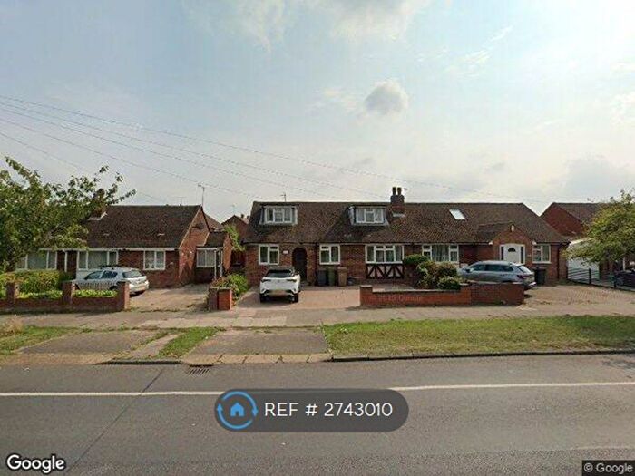 4 Bedroom Semi-Detached House To Rent In Leagrave High Street, Luton, LU4