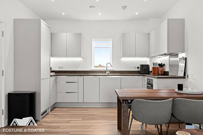 2 Bedroom Flat For Sale In Dealings Road, Newhall, Harlow, CM17