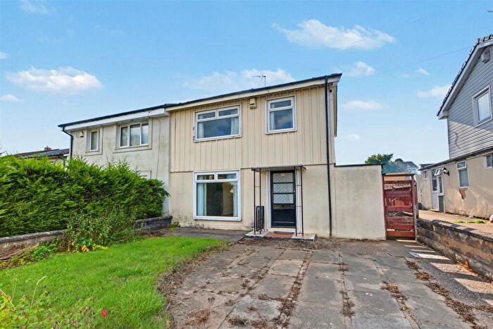 3 Bedroom Semi Detached House For Sale In Wigman Road, Nottingham, NG8